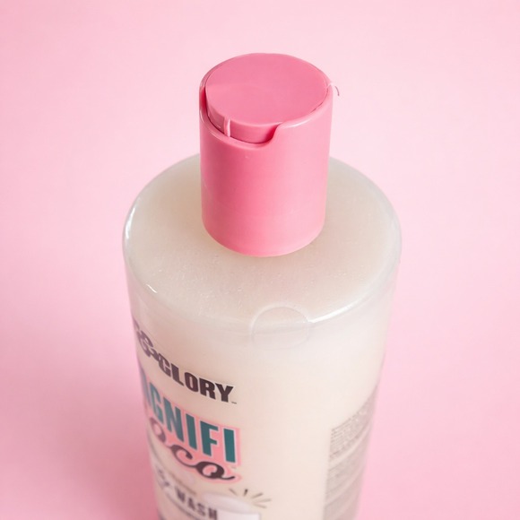 Soap & Glory Magnifi-Coco Refreshing Body Wash Coconut & Vanilla 500ml 16.9 floz - Picture 3 of 3